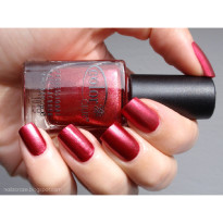 VERNIS A ONGLES BERRY AND BRIGHT #AWA01 COLOR CLUB